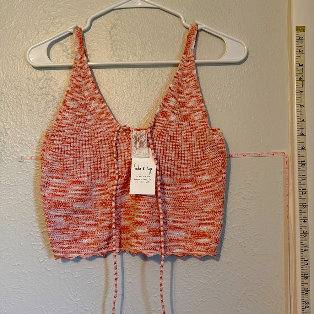 Sadie & Sage Cropped Top Size M NWT